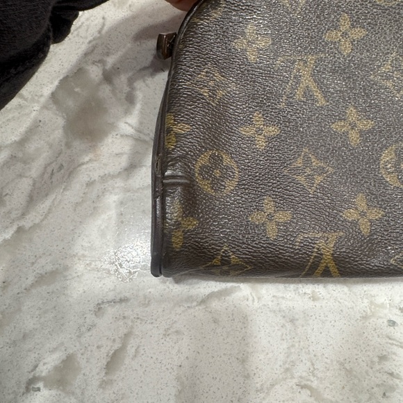 Louis Vuitton Brown Monogram Toiletry Bag - Picture 5 of 9